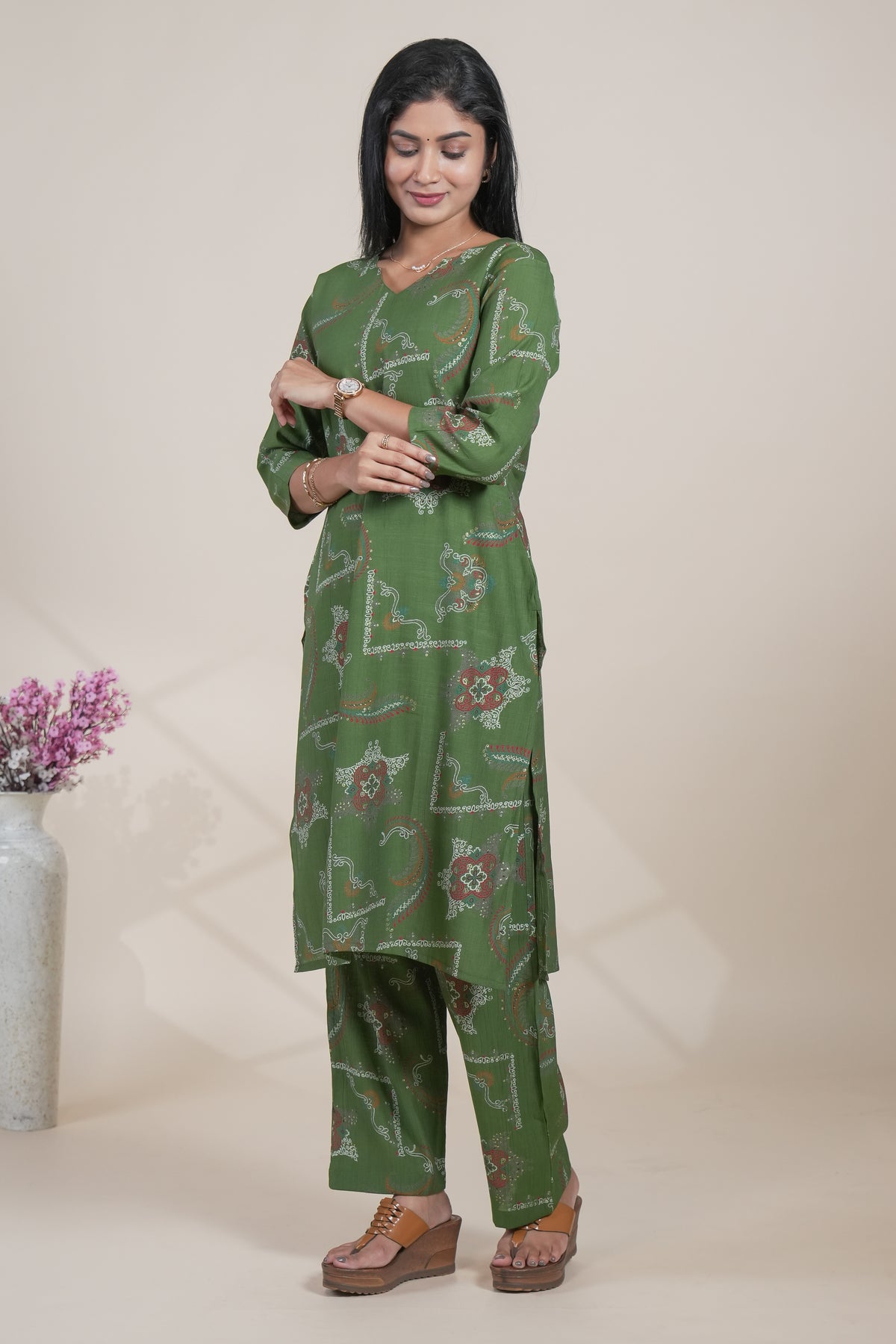 Green Printed Straight Kurta with Matching Pants Set
