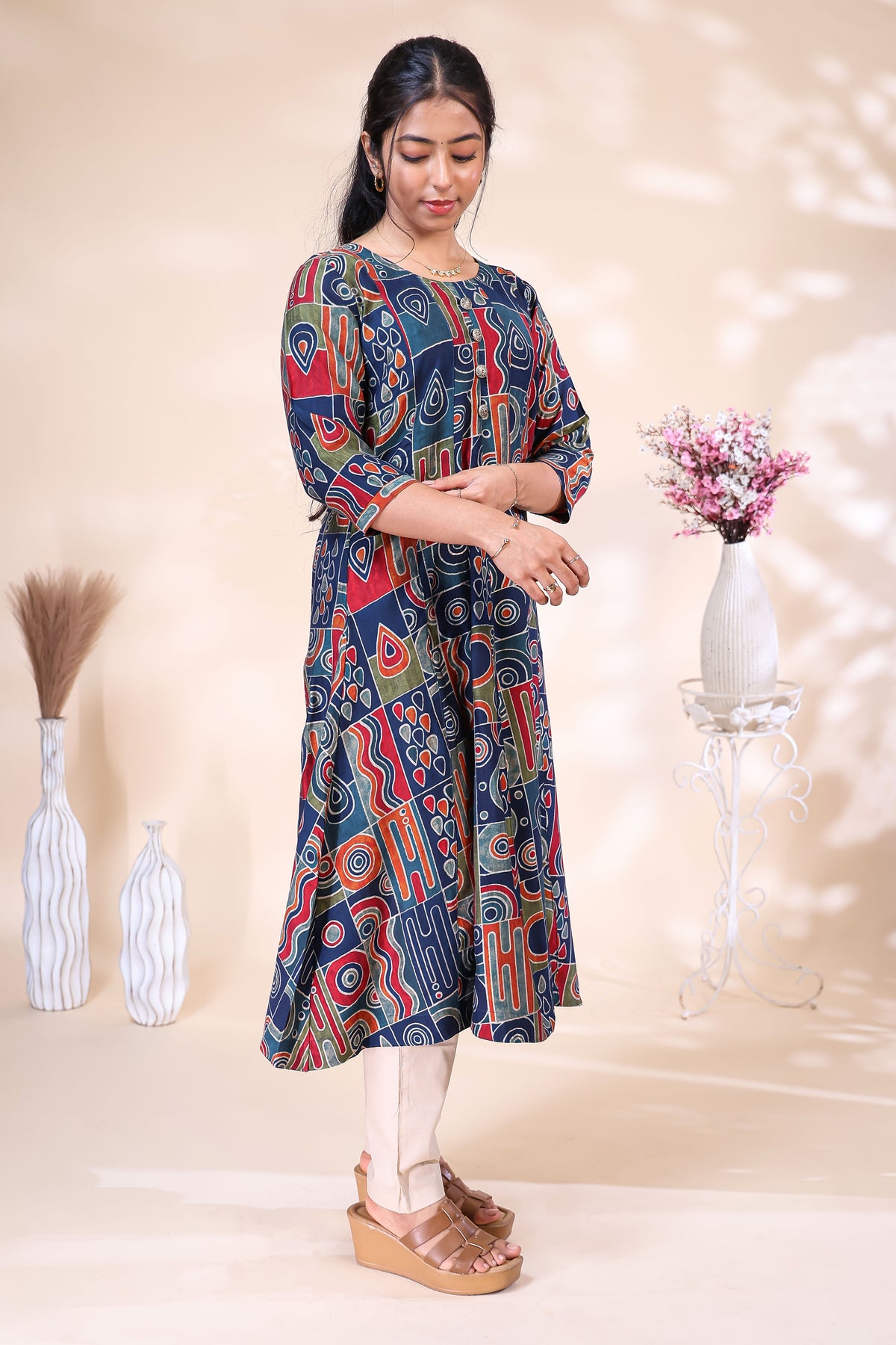 Women's Multicolor Abstract Print with Front Slit