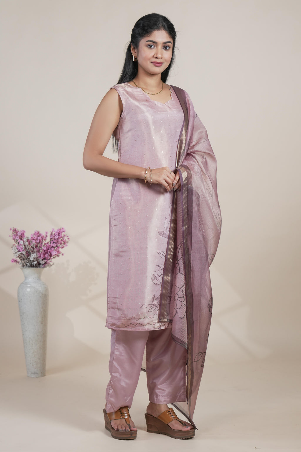 Elegant Mauve Pink Kurta Set with Floral Organza Dupatta