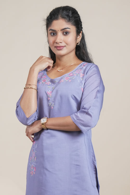 Elegant Lavender Embroidered Straight Kurta with Pants Set