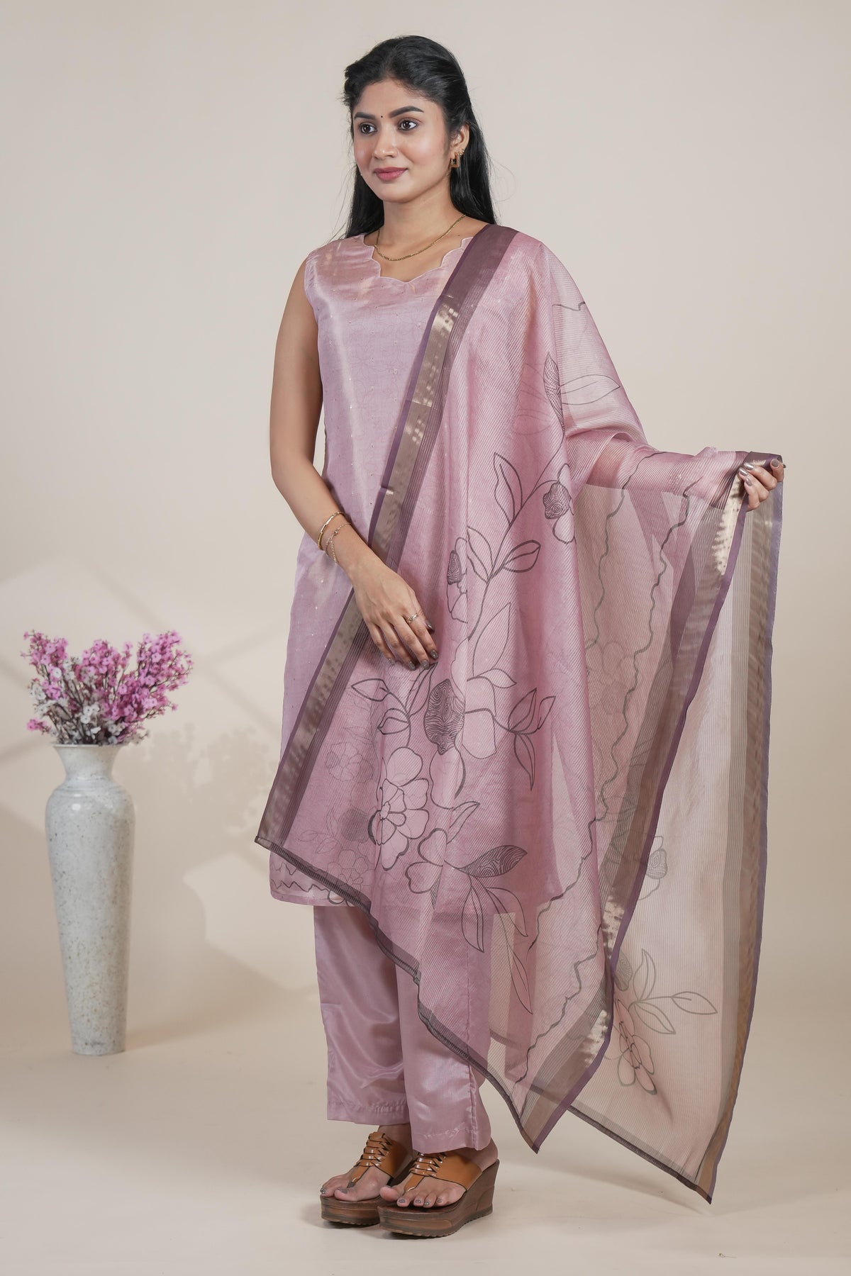 Elegant Mauve Pink Kurta Set with Floral Organza Dupatta