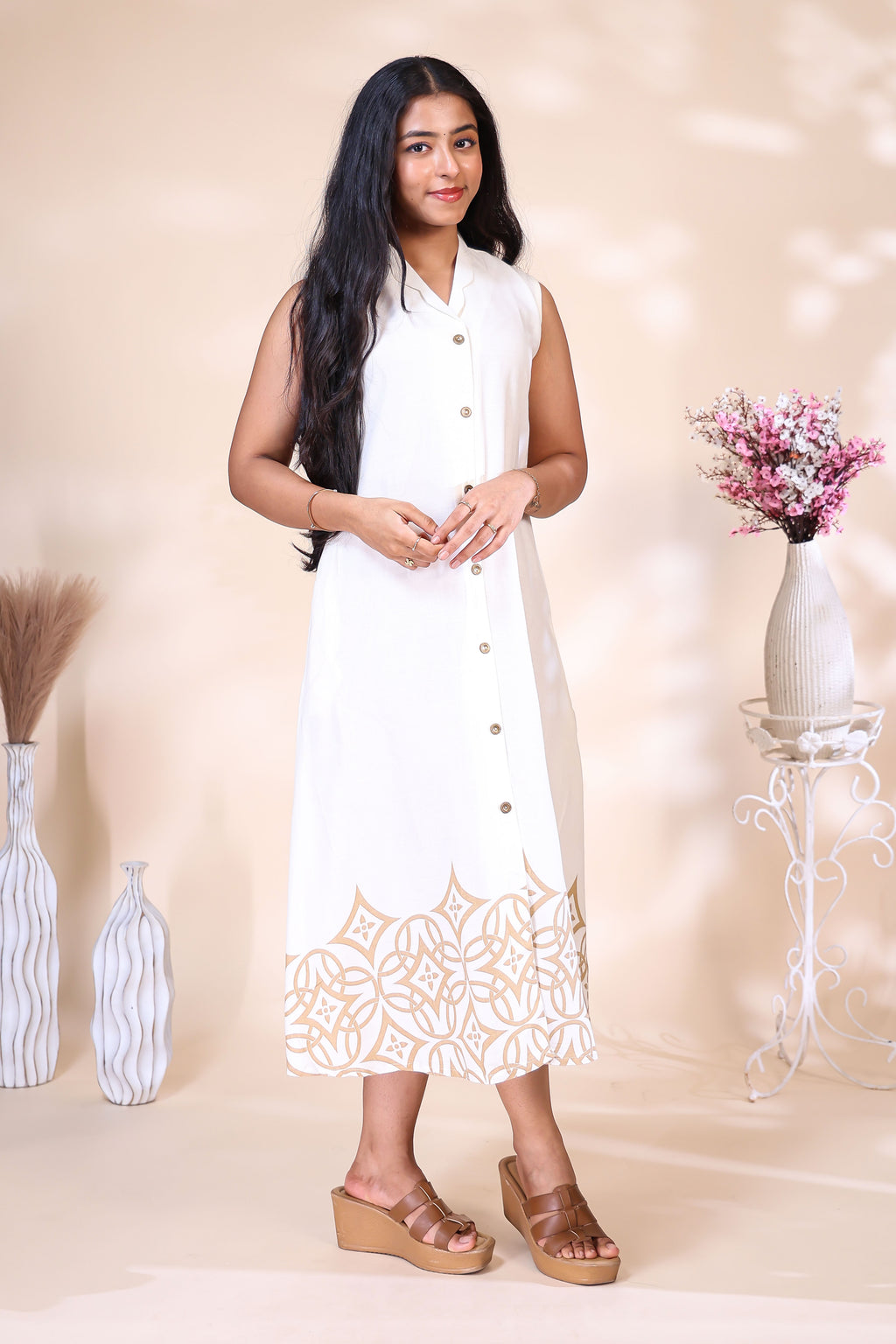 Off-White Sleeveless Dress with Geometric Printed Hem