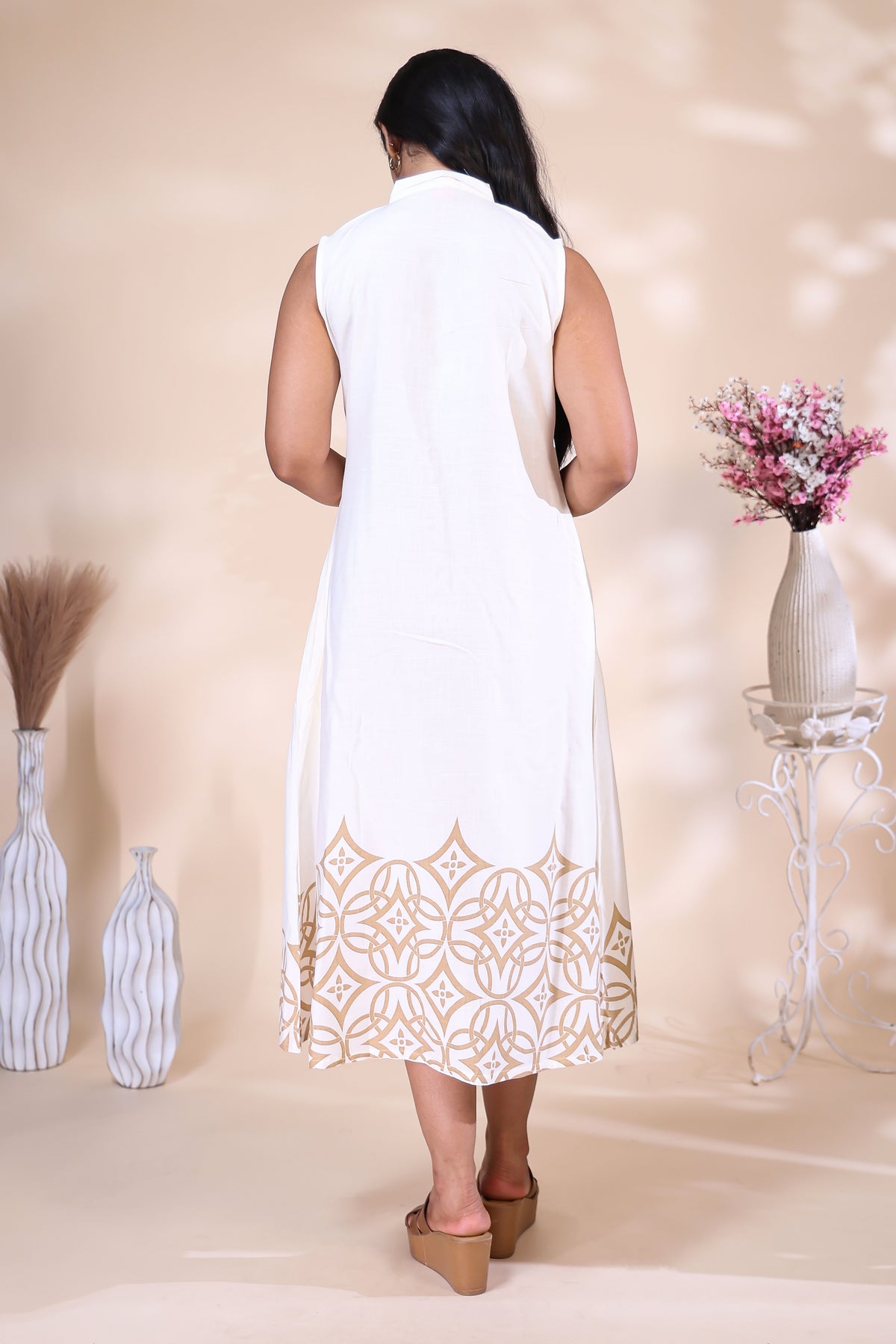 Off-White Sleeveless Dress with Geometric Printed Hem
