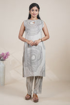 Elegant Abstract Line-Printed Straight Kurta and Pants Set
