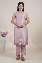 Elegant Mauve Pink Kurta Set with Floral Organza Dupatta