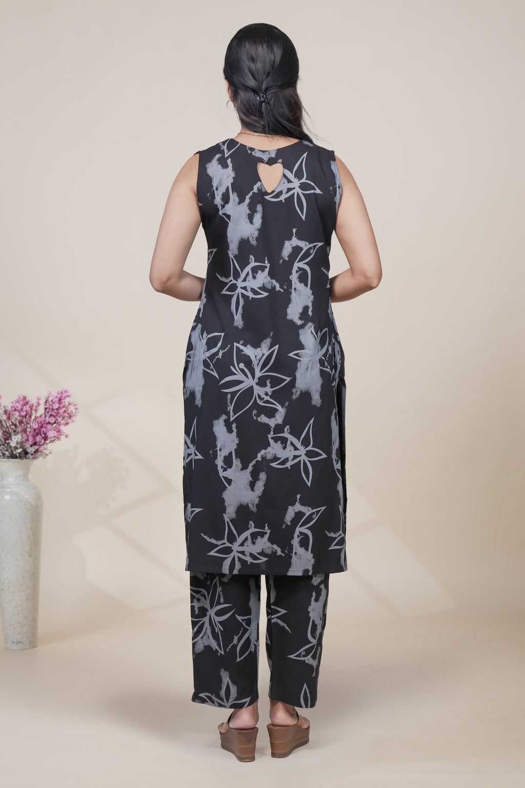 Black and Grey Floral Print Sleeveless Kurta with Matching Pants Set