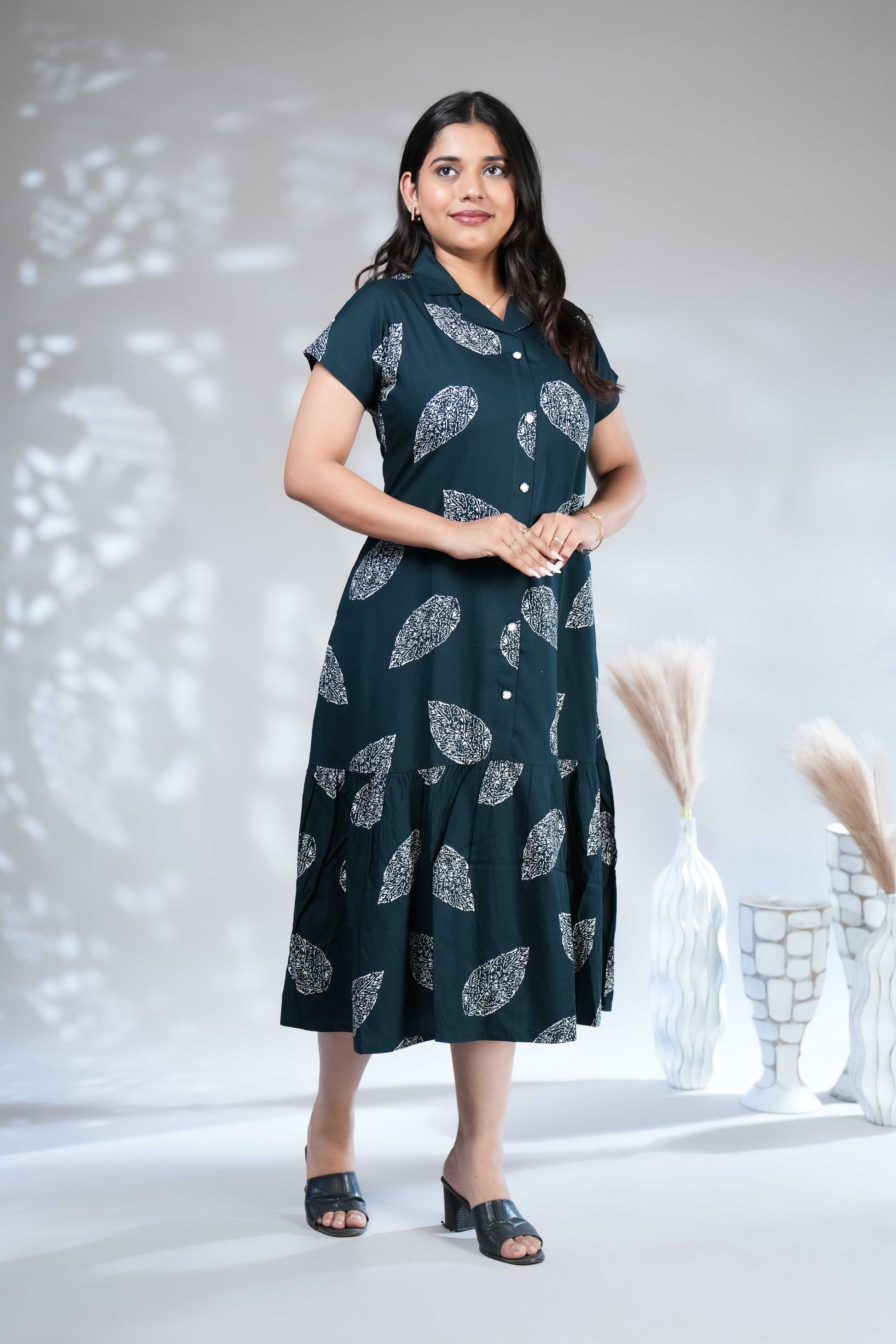 Women's Dark Green Leaf Print Shirt Dress with Ruffled Hem