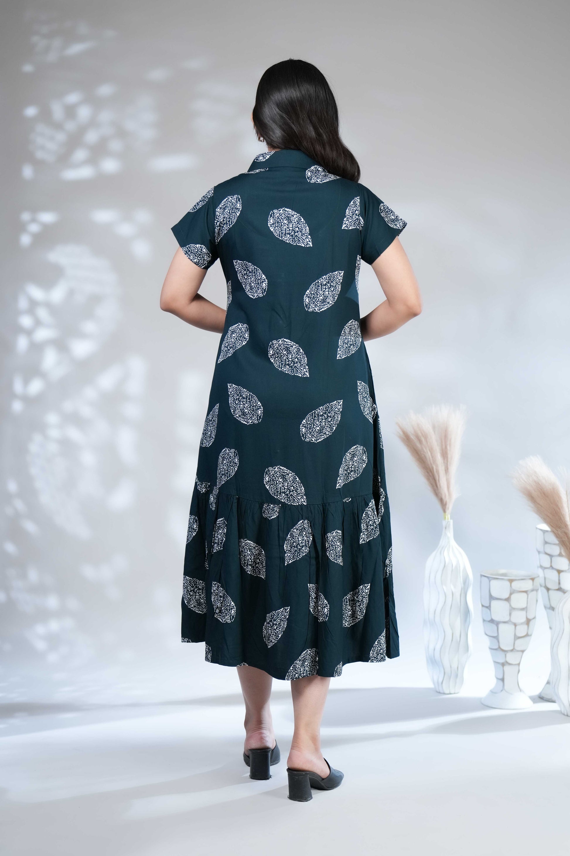 Women's Dark Green Leaf Print Shirt Dress with Ruffled Hem