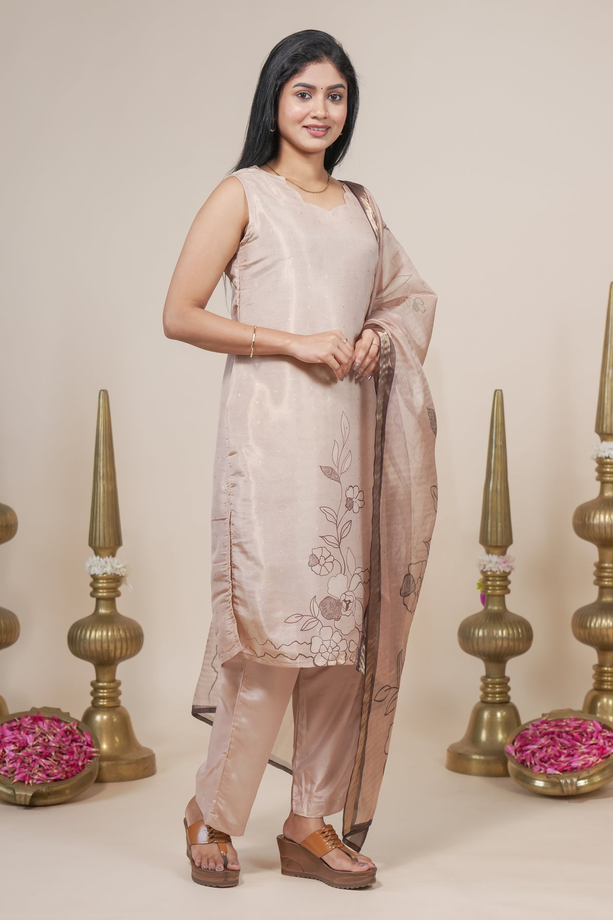 Elegant Peach Kurta Set with Floral Printed Dupatta