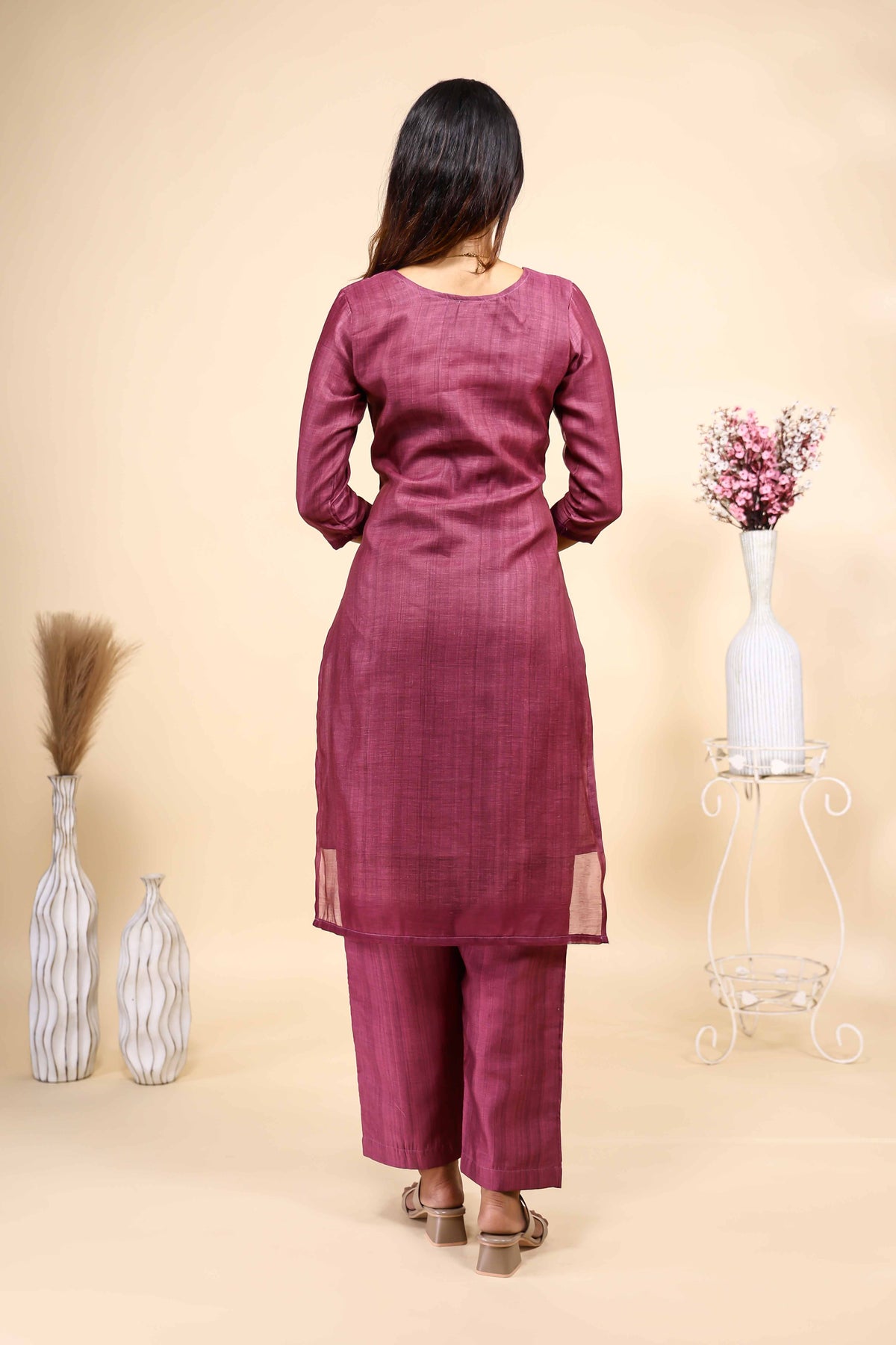 Elegant Plum Mauve Set with Animal Motif Embroidery & Matching Dupatta