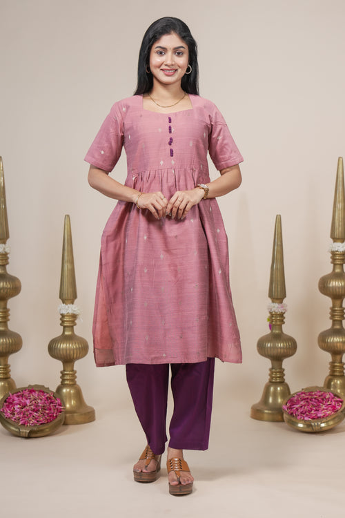 Elegant Mauve Silk Kurta Set with Purple Contrasting Pants and Dupatta
