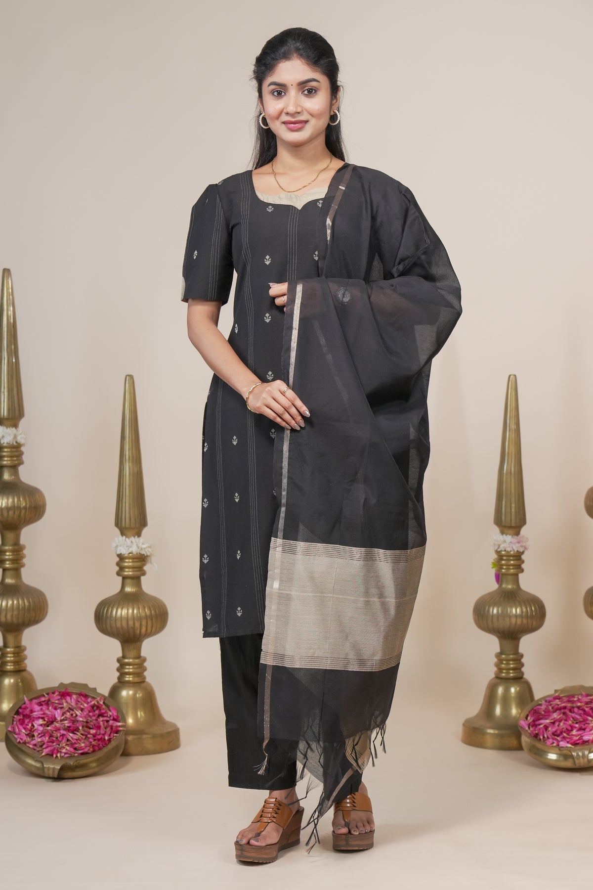 Elegant Black Kurta Set with Zari Detailing and Dupatta