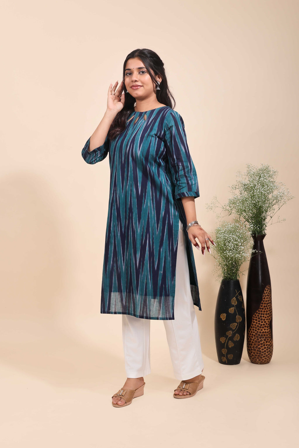 Women's Teal & Navy Blue Ikat Straight Cotton Kurta