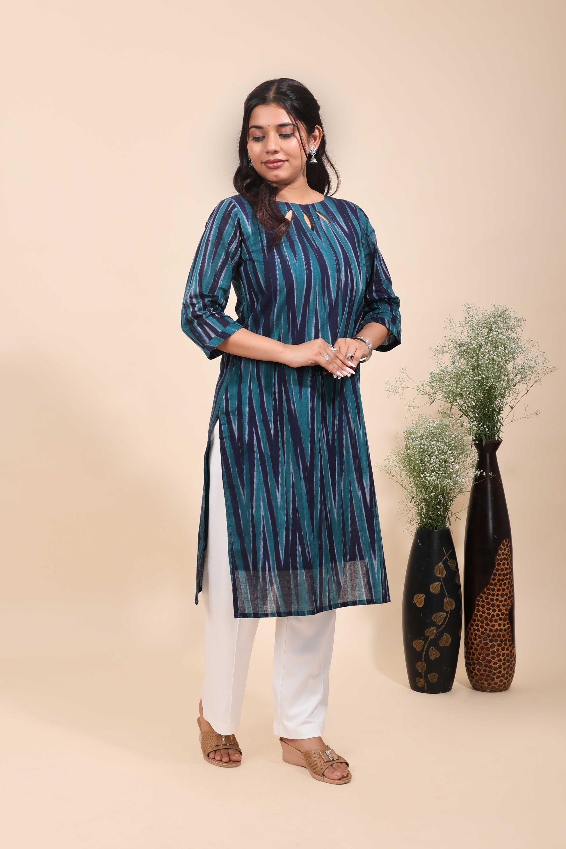 Women's Teal & Navy Blue Ikat Straight Cotton Kurta