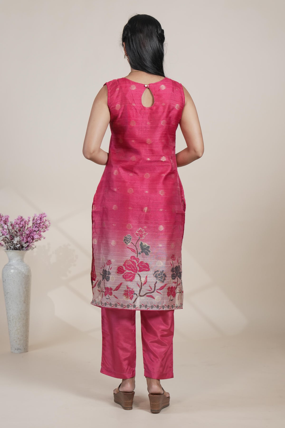 Elegant Pink Kurta Set with Floral Printed Dupatta