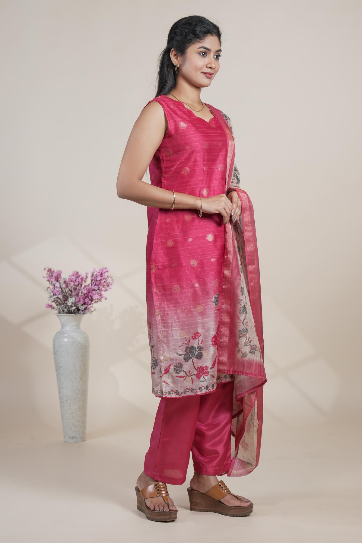 Elegant Pink Kurta Set with Floral Printed Dupatta