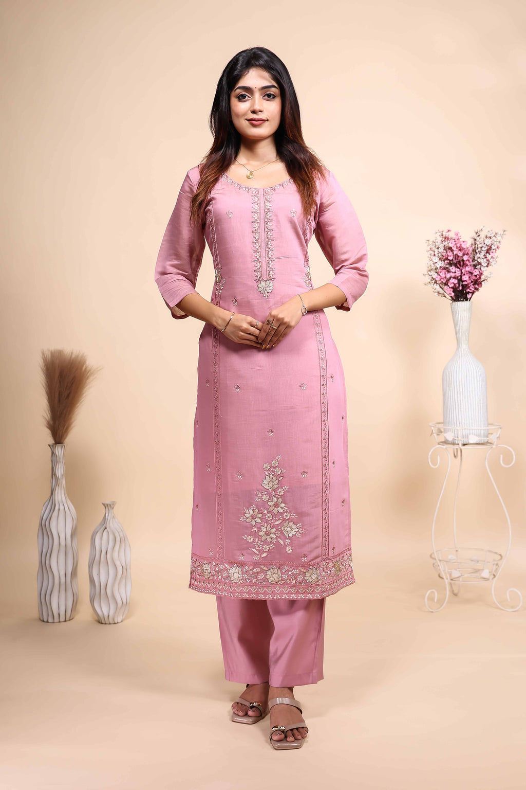 Elegant Dusty Pink Hand-Embroidered 3 piece Set with Dupatta