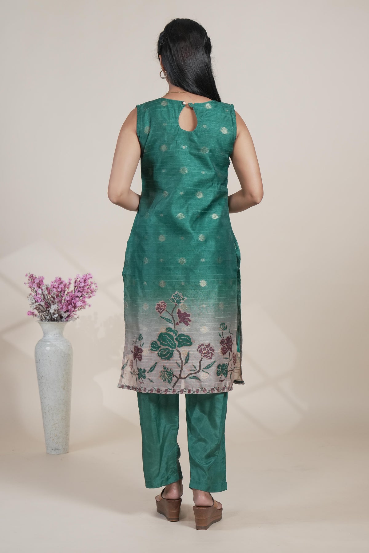 Elegant Emerald Green Suit Set with Floral Printed Dupatta