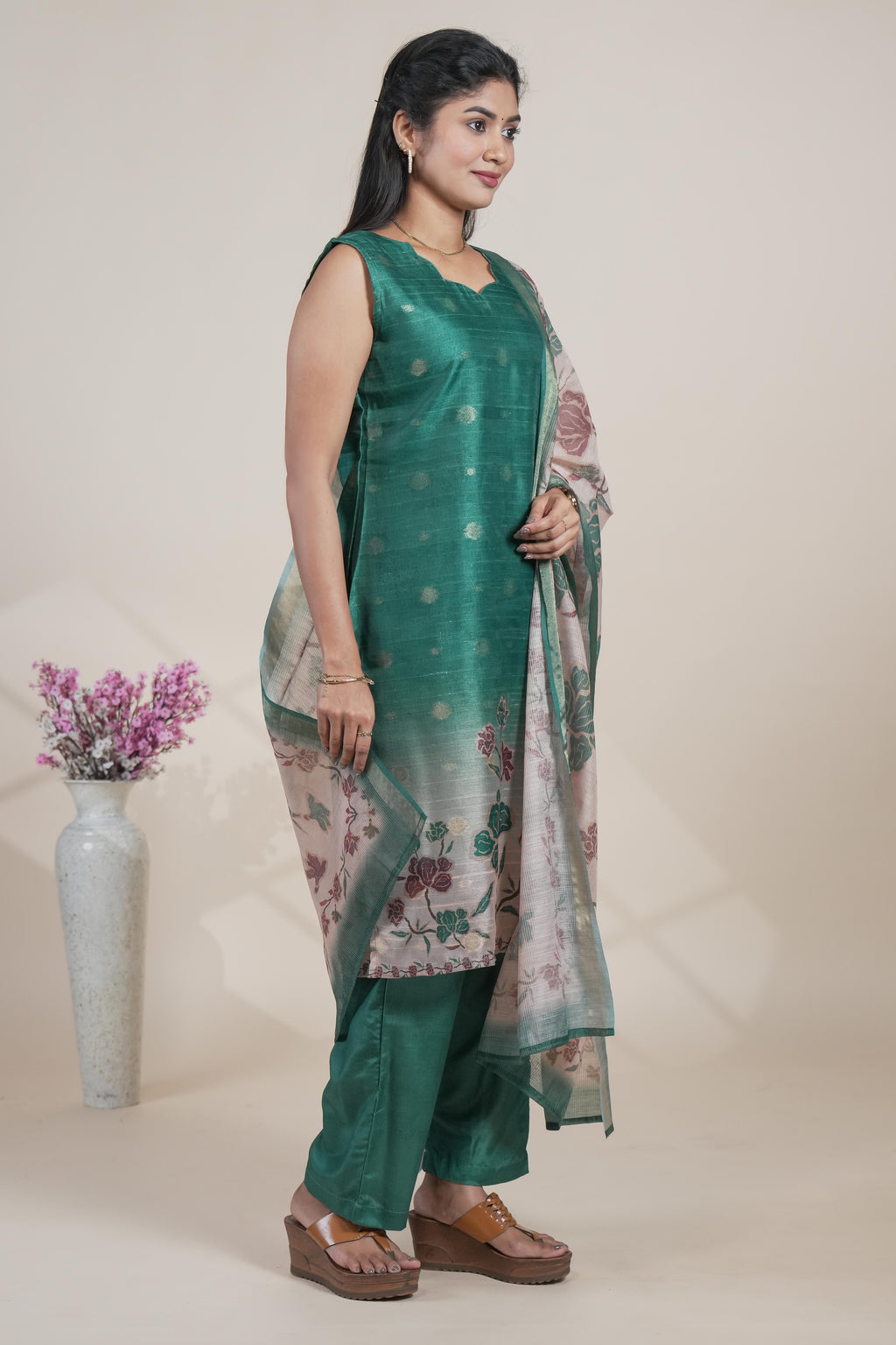 Elegant Emerald Green Suit Set with Floral Printed Dupatta
