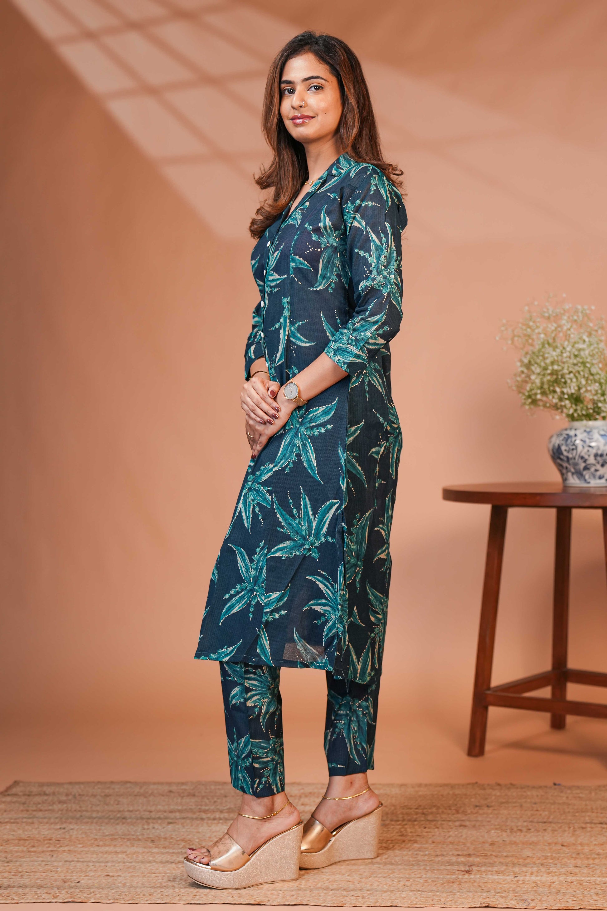 Beige Base With Dark Blue Blossom Design Flower Abstract Print