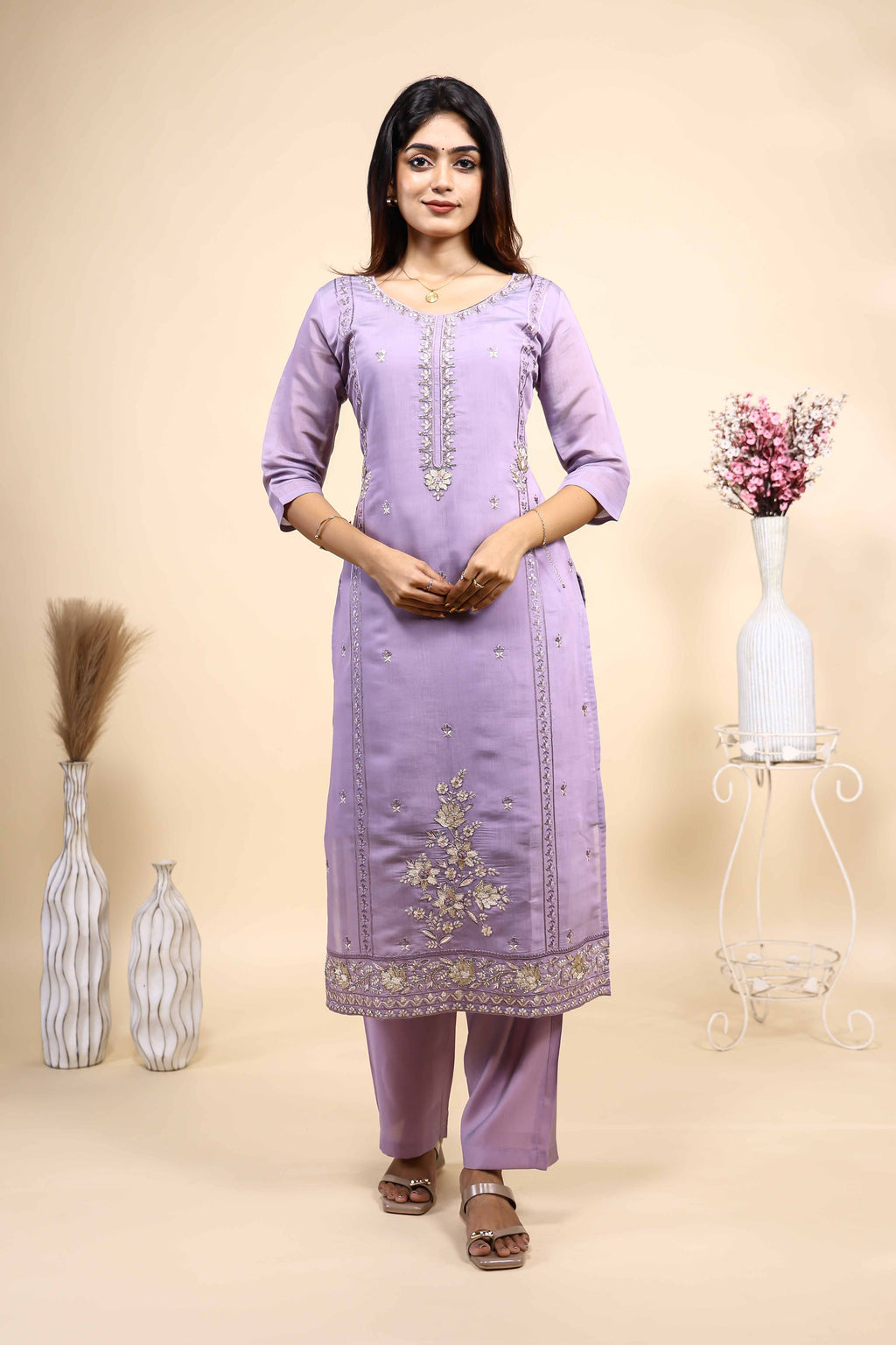 Elegant Lavender Embroidered Kurta Set with Dupatta 3 Piece Set