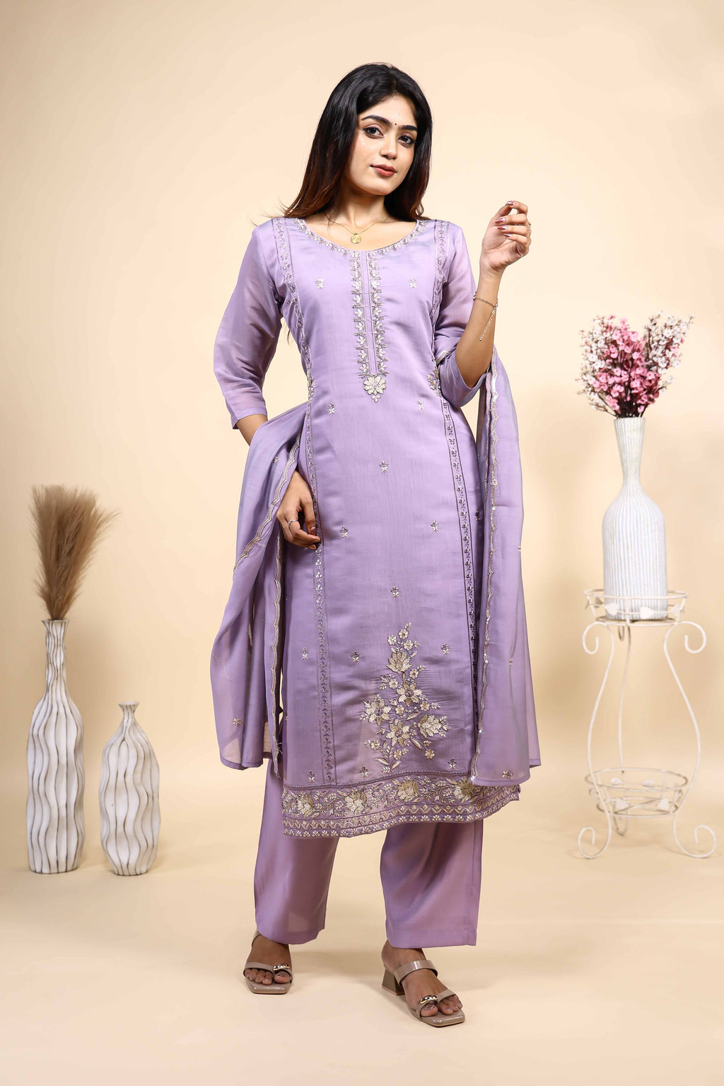 Elegant Lavender Embroidered Kurta Set with Dupatta 3 Piece Set