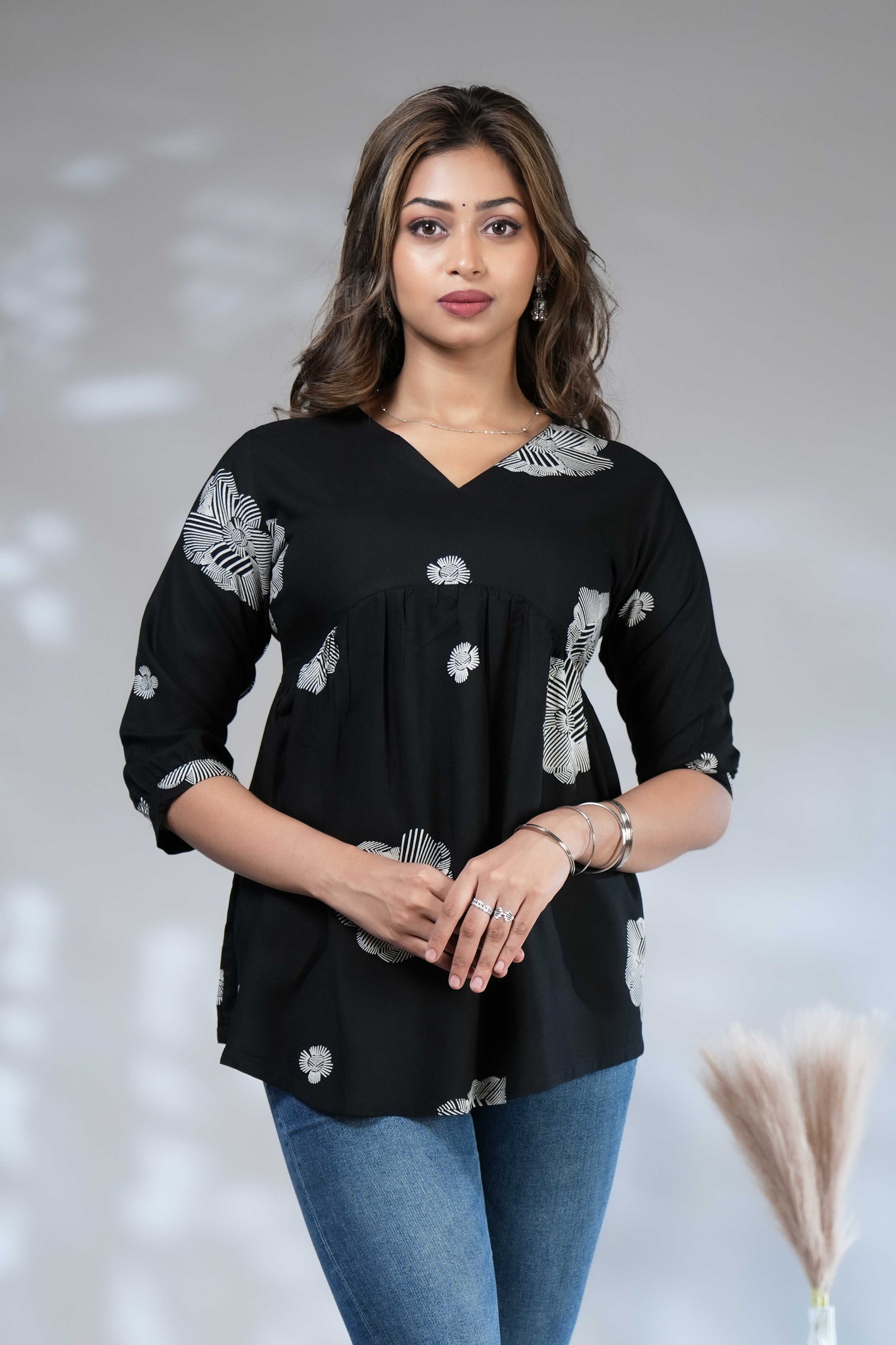 Women's Black Printed V-Neck Babydoll Style Tunic Top