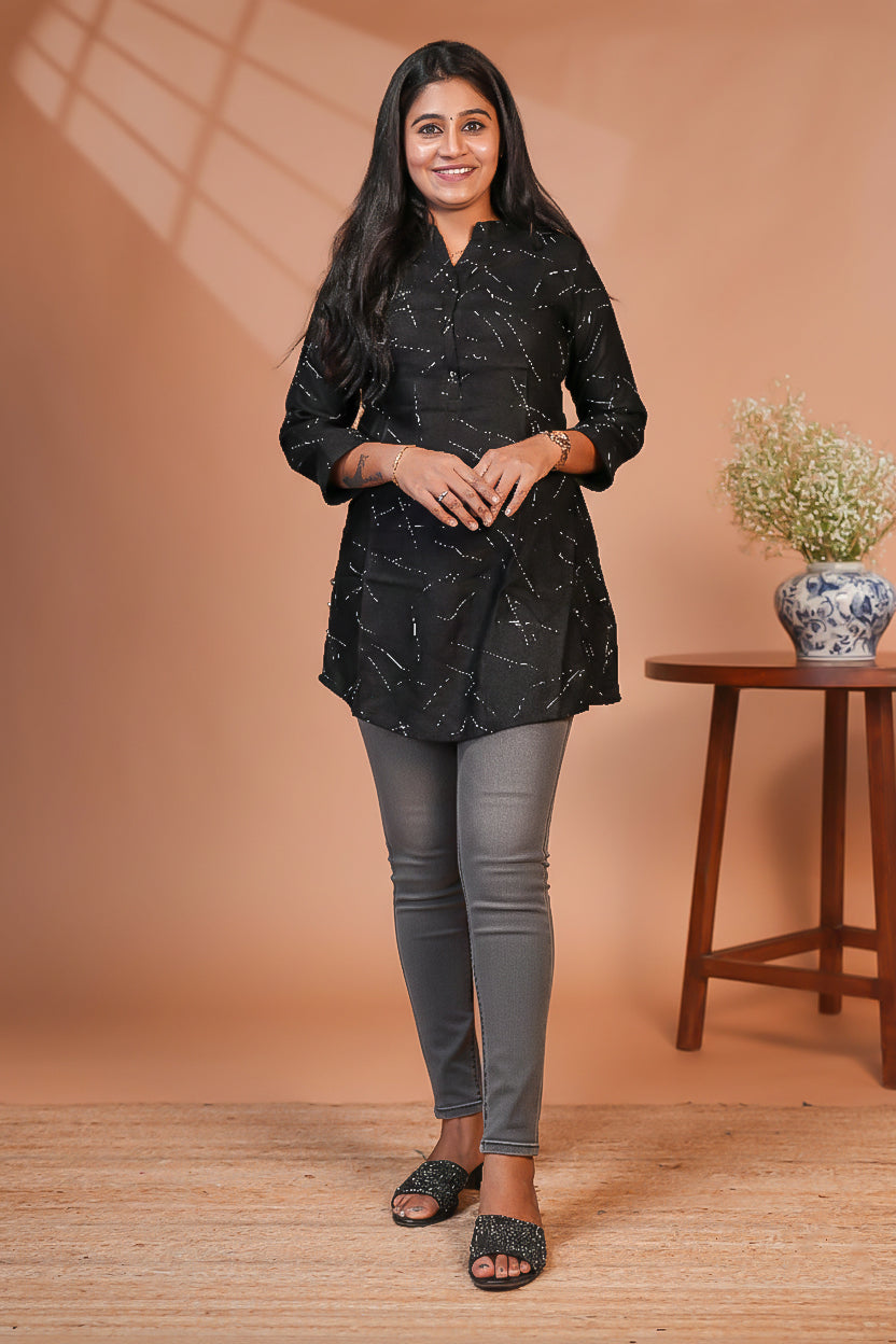 Classic Ivory Straight - Cut Tops Black