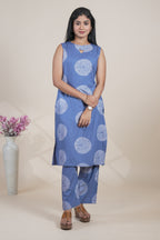 Blue Tie-Dye Printed Sleeveless Kurta with Matching Pants Set