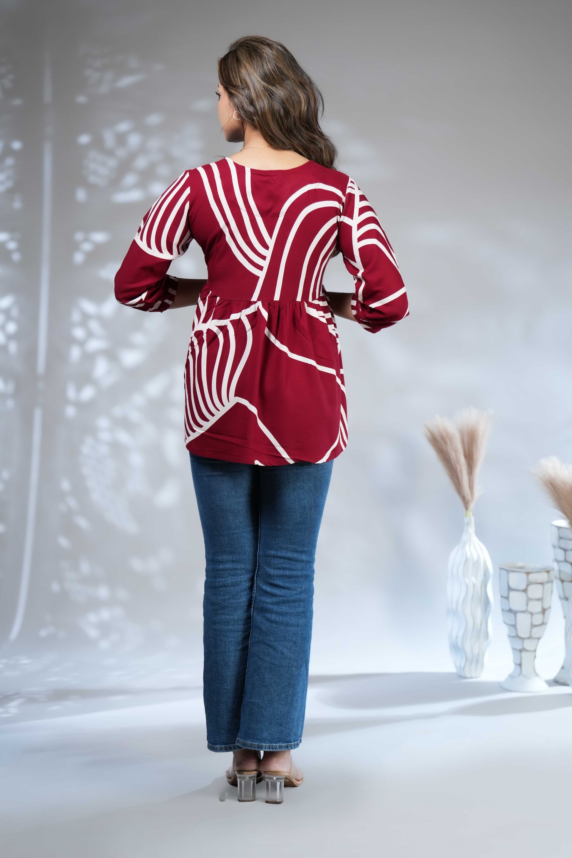 Women's Maroon and White Abstract Print V-Neck Tunic Top