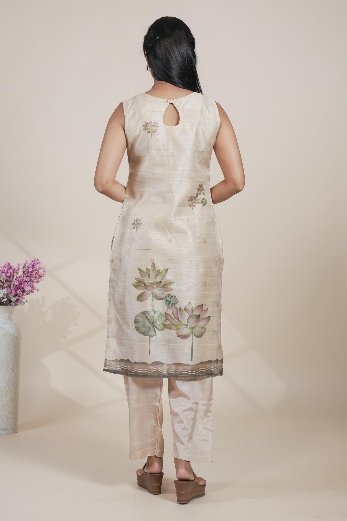 Elegant Beige Jacquard butti Floral Printed Kurta Set with Dupatta
