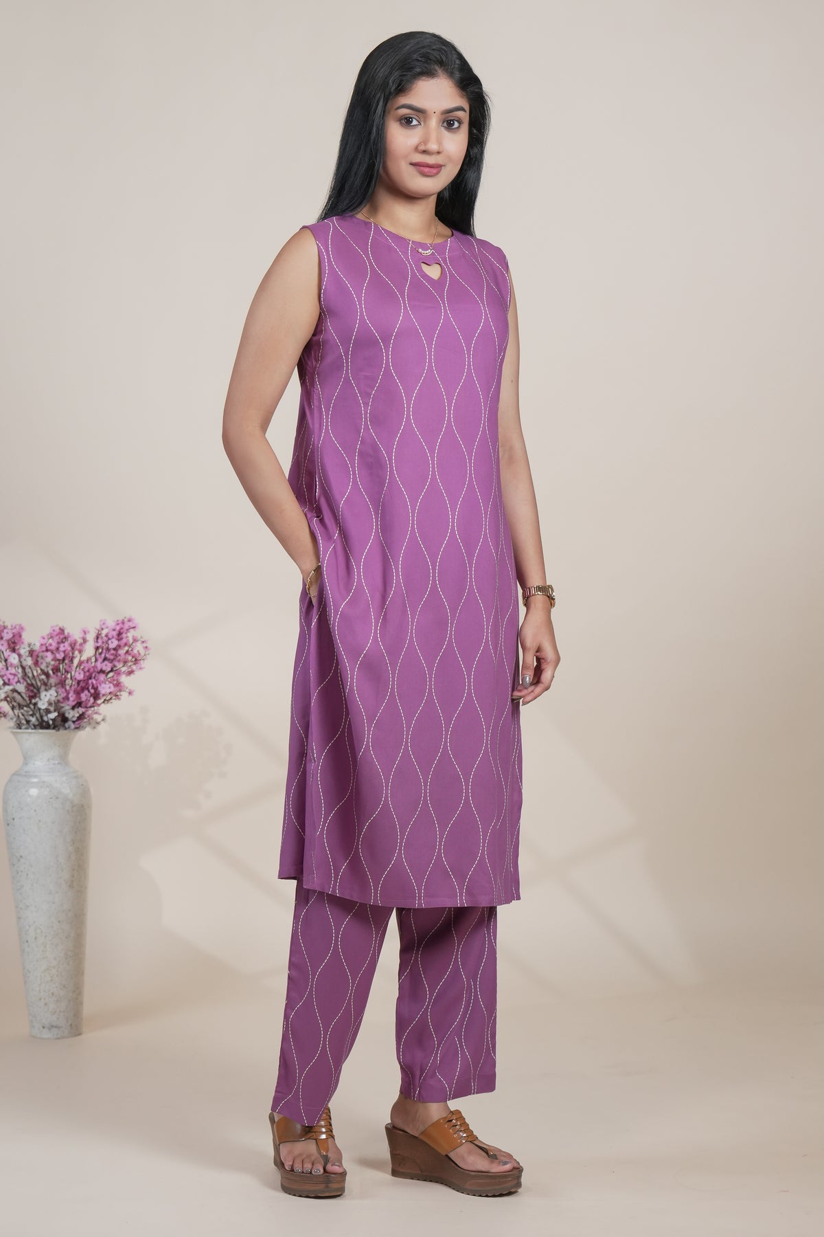 Elegant Purple Wave-Embroidered Sleeveless Kurta and Pants Set